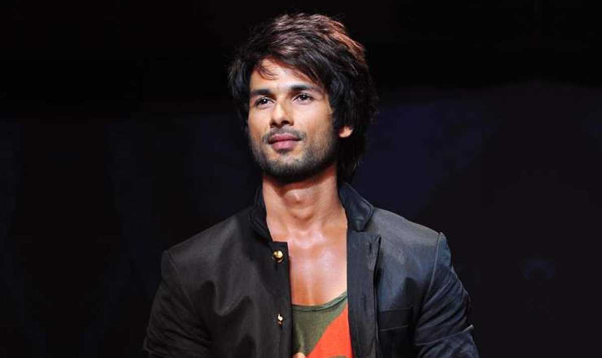 मलयालम निर्देशक रोशन एंड्रयूज की एक्शन थ्रिलर में काम करेंगे शाहिद कपूर